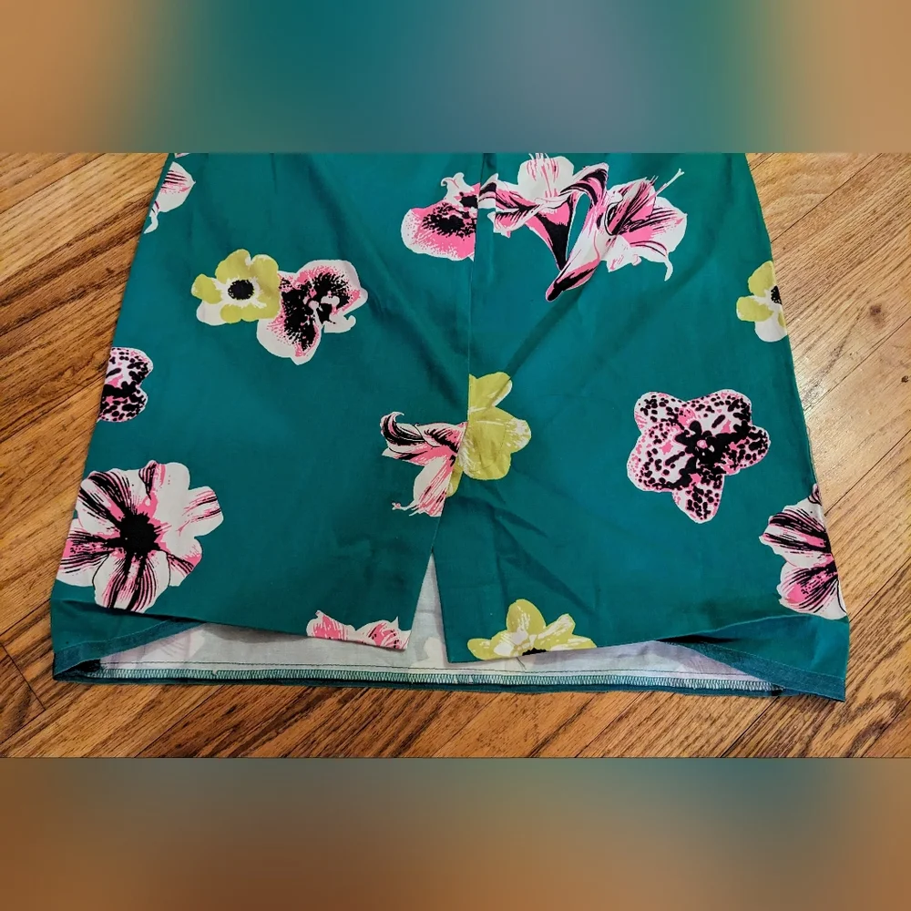 J. Crew Tropical Floral The Pencil Skirt sz 8 - Picture 11 of 11
